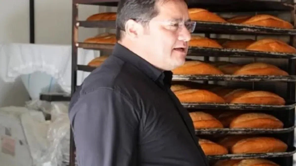 Bolvadin'de ekmek 15 TL olunca, 5 TL'lik Halk Ekmek'e rağbet arttı