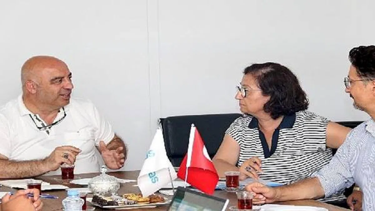 İzmir Büyükşehir'den dip çamuru incelemesi