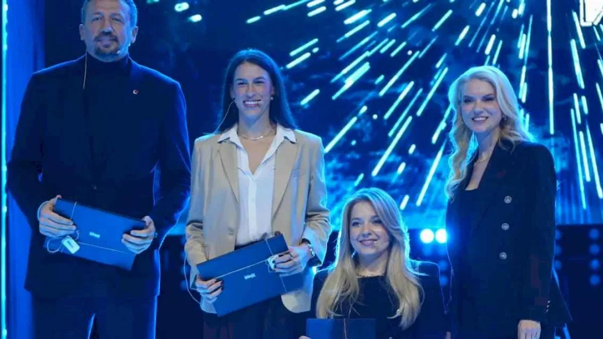 Halkbank Gençİz Zirvesi'22 İstanbul'da 5 bin genci buluşturdu