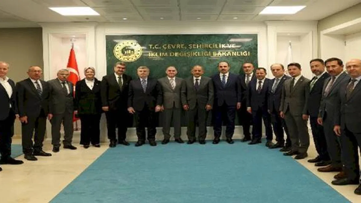 Konya'dan Bakan Özhaseki'ye nezaket