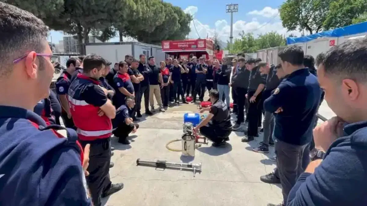 Konya ve Hatay itfaiyelerinden örnek iş birliği