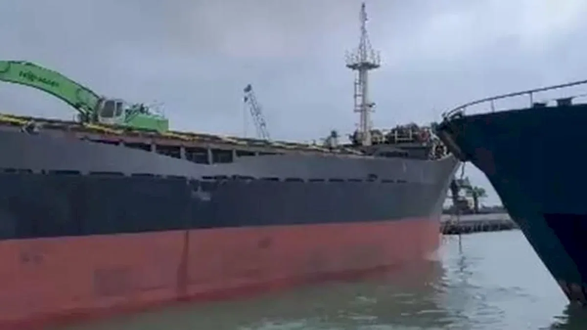 Bartın Limanı’nda iki gemi çarpıştı: Can kaybı yok!