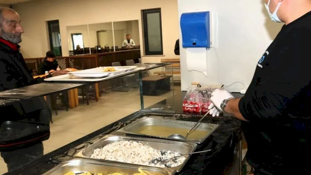 Kocaeli'de kimsesizlere ev sıcaklığında hizmet