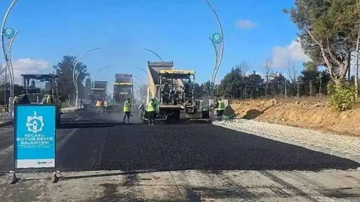 Gebze Millet Bahçesi otopark ve iç yollara asfalt