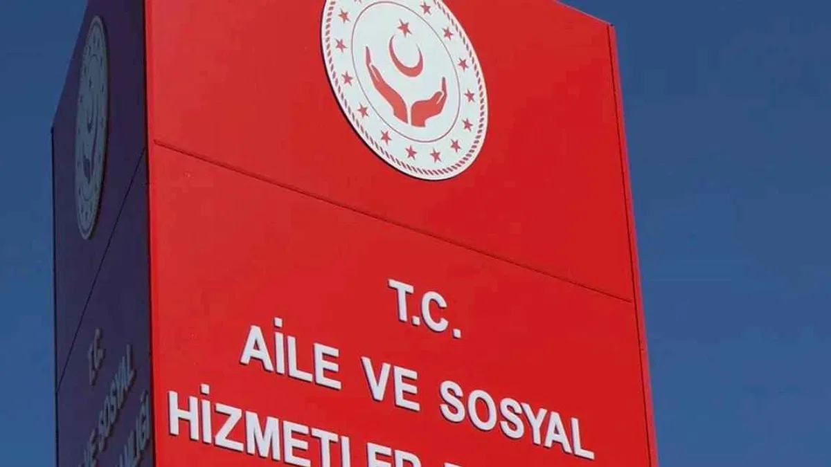 O görüntülere Bakanlık'tan açıklama... Babaya gözaltı, çocuklar devlet korumasında!
