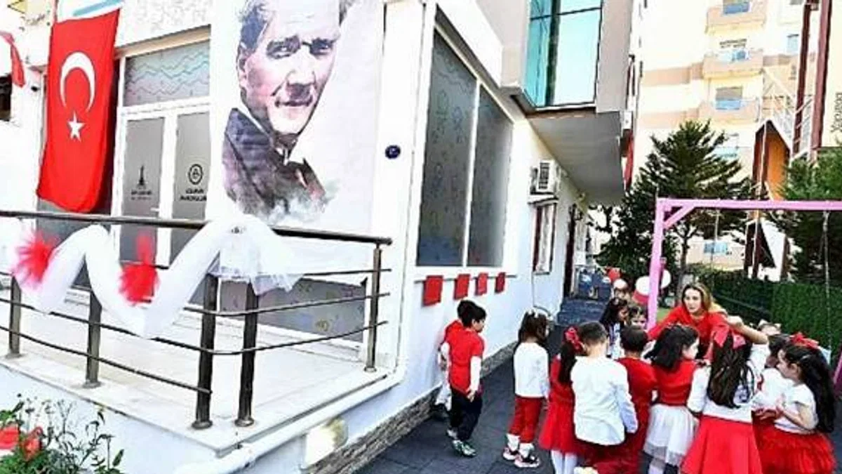 Başkan Tugay talimat verdi, anaokullarının ücreti 5 bin TL'ye indi