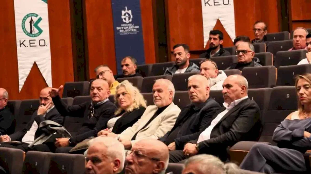 Kocaeli’de 5 bin riskli yapı için dönüşüm başlıyor... Dönüşüm emlakçılara anlatıldı