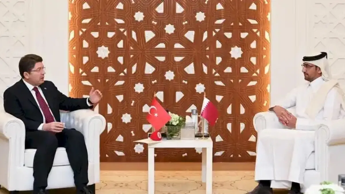 Bakan Tunç, Katarlı mevkidaşıyla buluştu