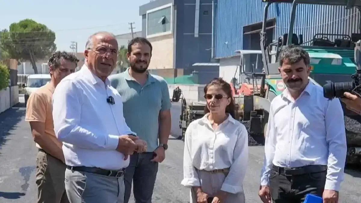 İzmir Gaziemir’de asfaltlama atağı