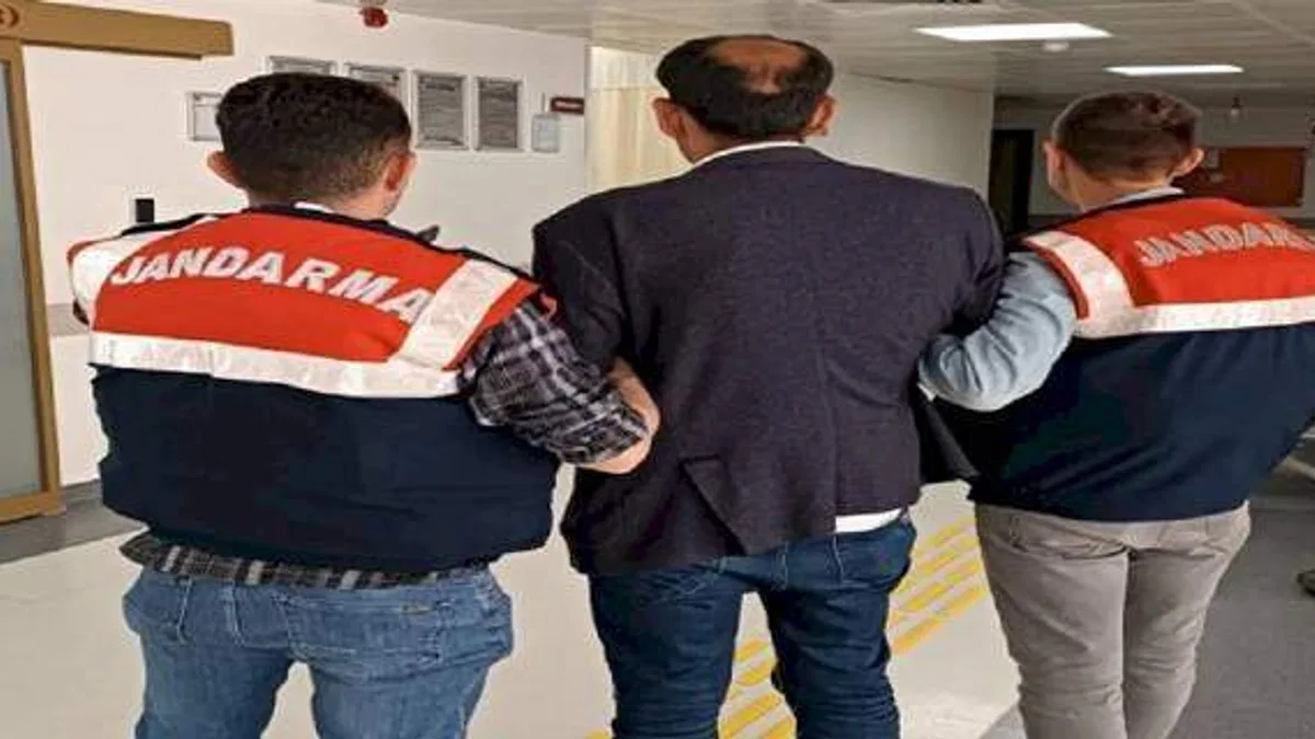 Bingöl’de durdurulan araçta aranan 2 kişi yakalandı