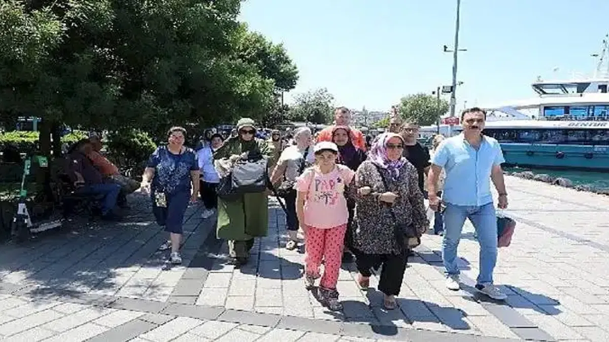 Kocaeli Büyükşehir, özel öğrencilere İstanbul'u gezdirdi