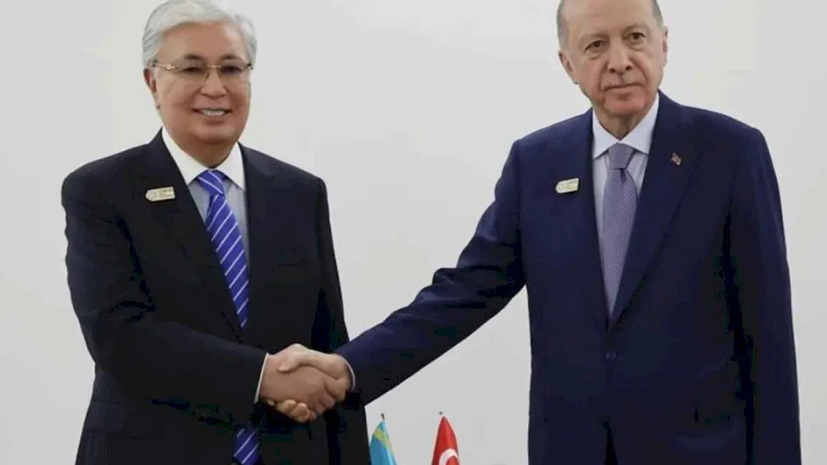Cumhurbaşkanı Erdoğan, Tokayev'le görüştü