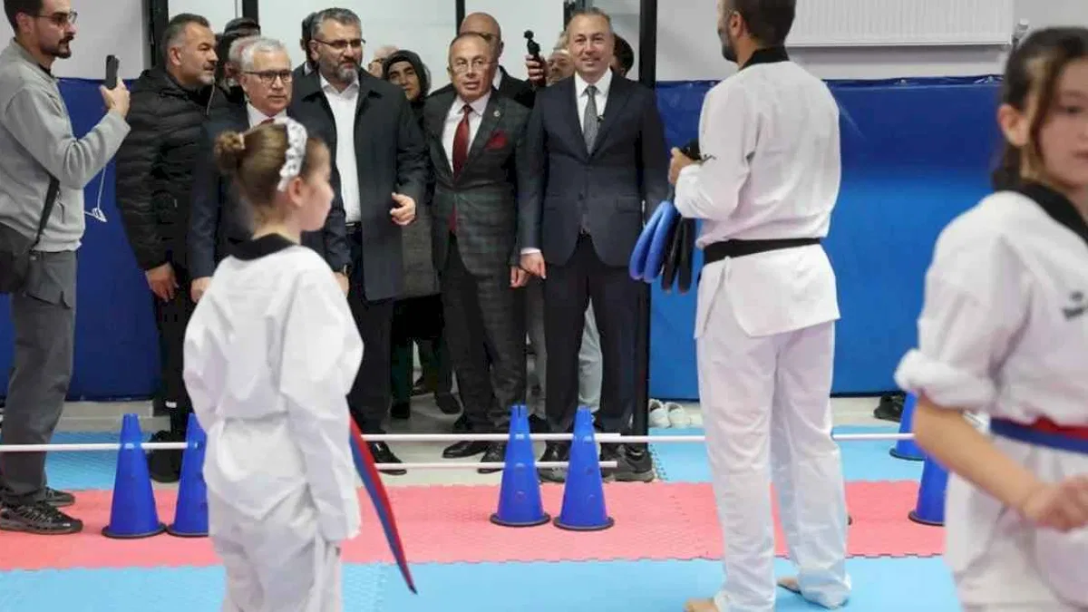 Sivas’ta Cumhuriyet Bayramı’nda yeni merkez açıldı