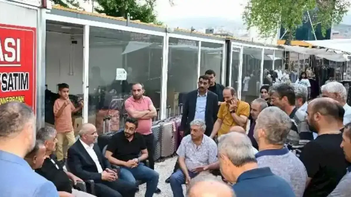Başkan Er, Konteyner Çarşılarda hizmet veren esnafları ziyaret etti