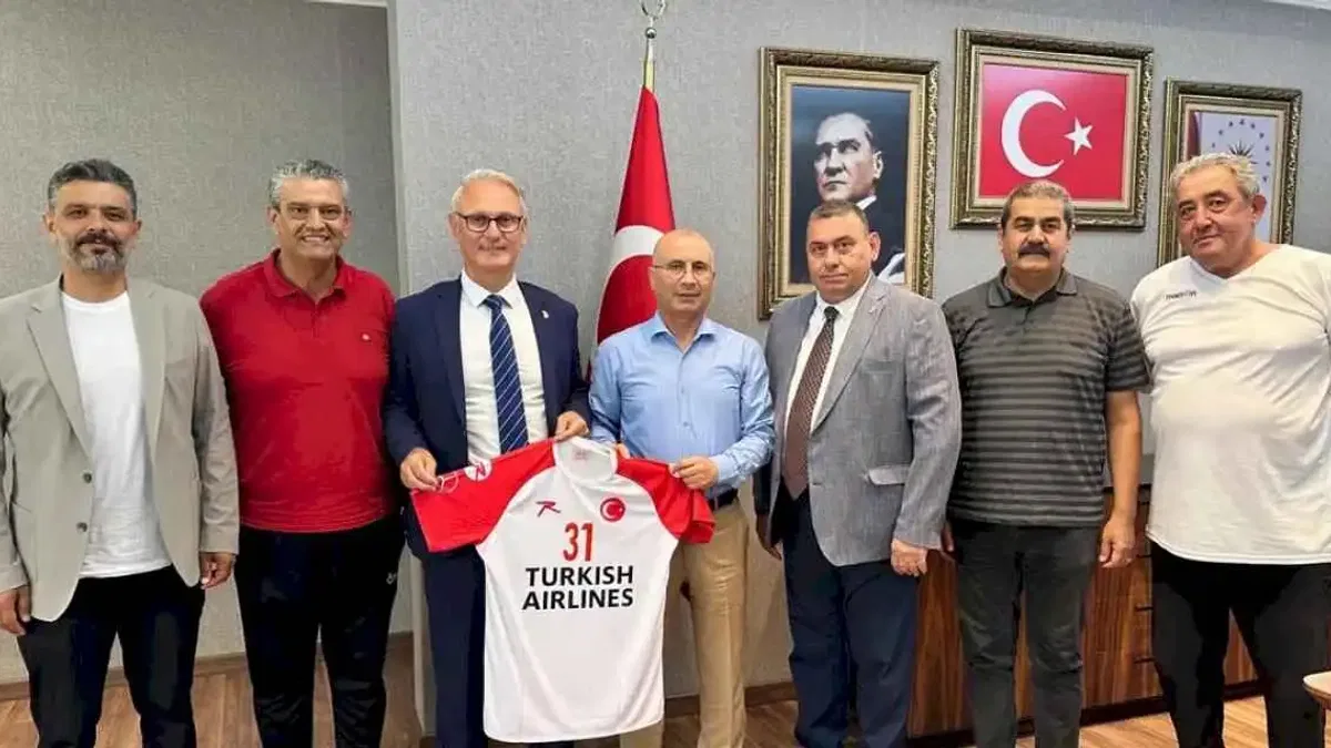THF Başkanı Uğur Kılıç, Adana ve İskenderun’da temaslarda bulundu