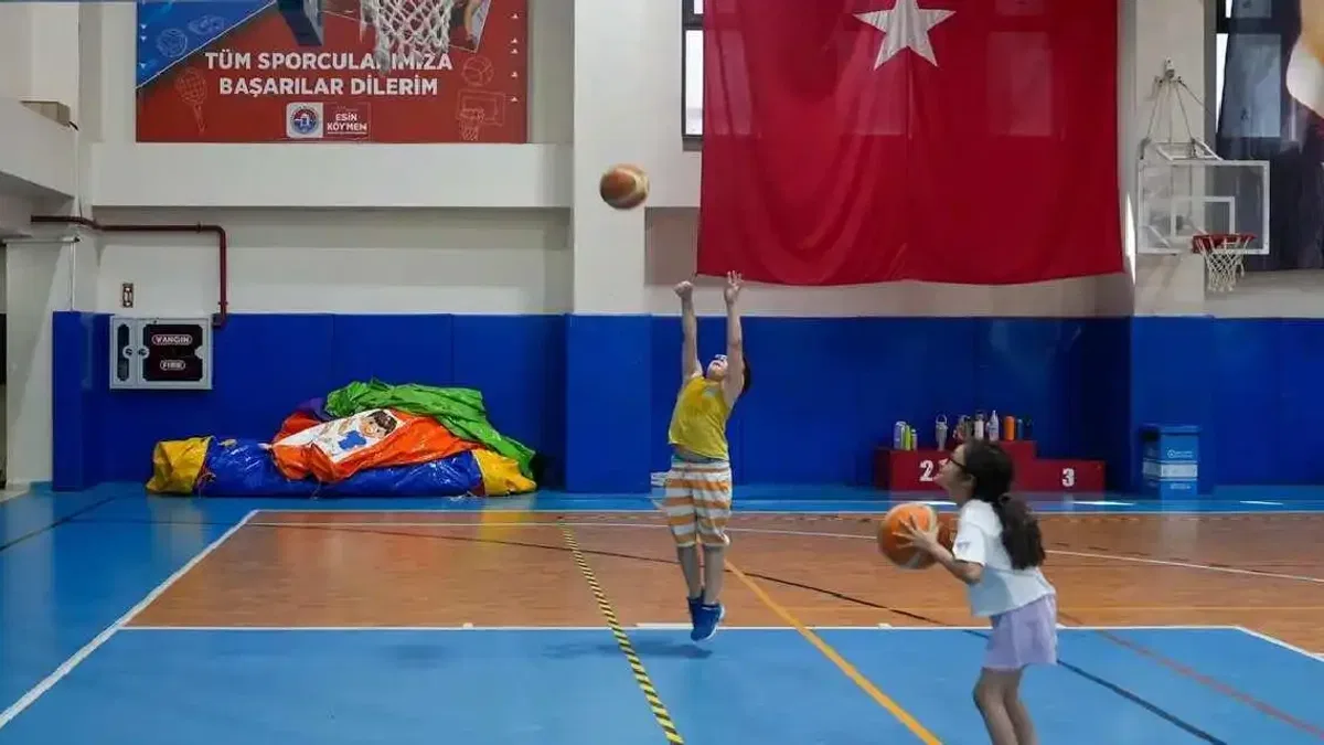 Maltepeli çocukların tatili sporla geçiyor