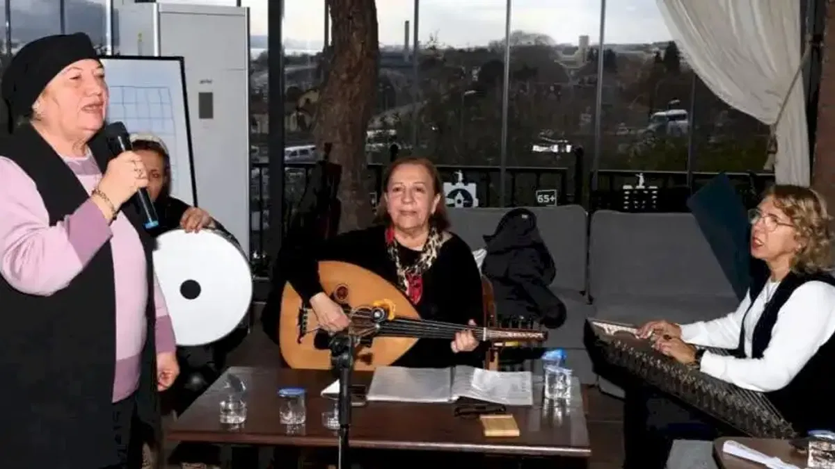 Kocaeli'de notalardan gönüllere uzanan 'Saygınlar' korosu