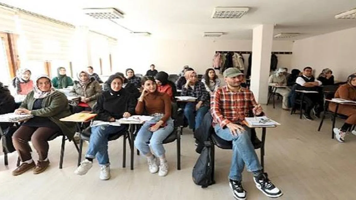 Komek'te Yaz Dönemi Kayıtları Başladı
