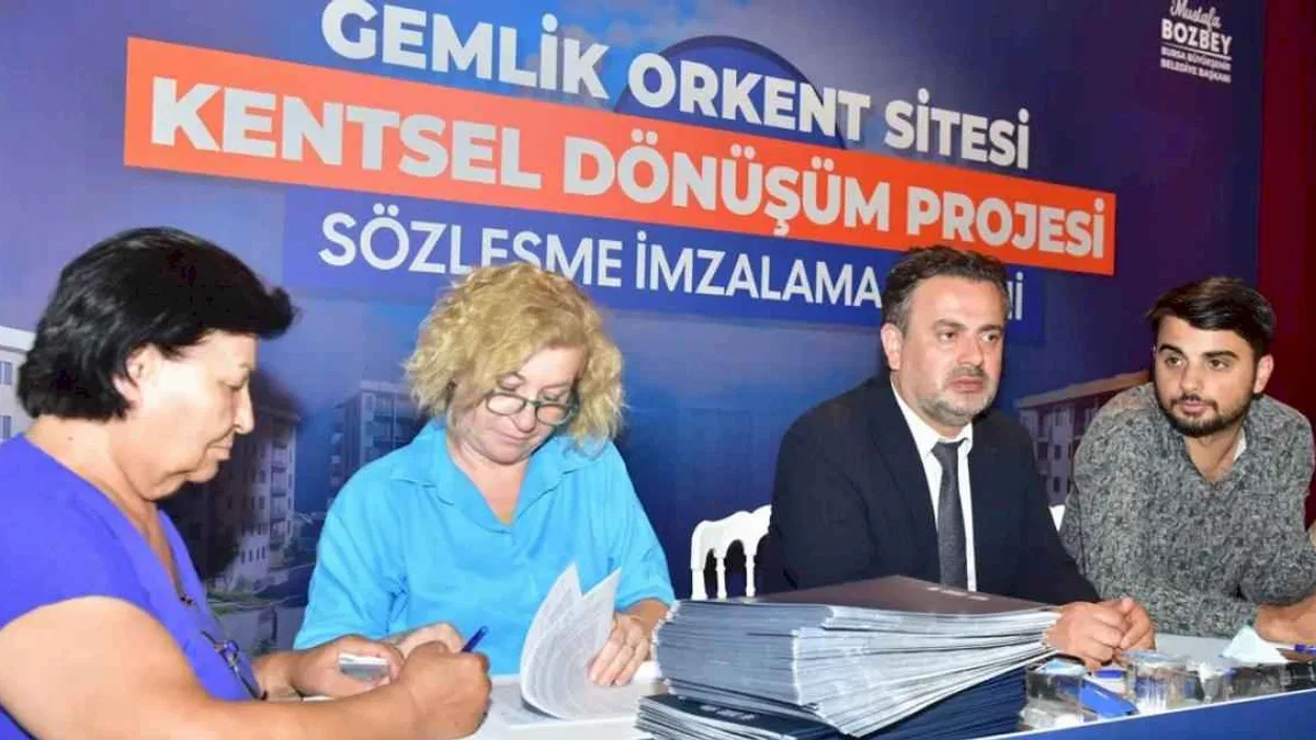 Bursa Gemlik'te hak sahiplerinden 'dönüşüm'e noter huzurunda imza