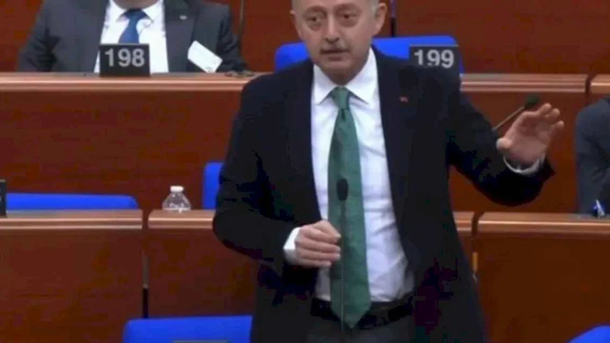 Başkan Büyükakın, Avrupa Yerel Yönetimler Kongresi’nde haksızlığa karşı çıktı