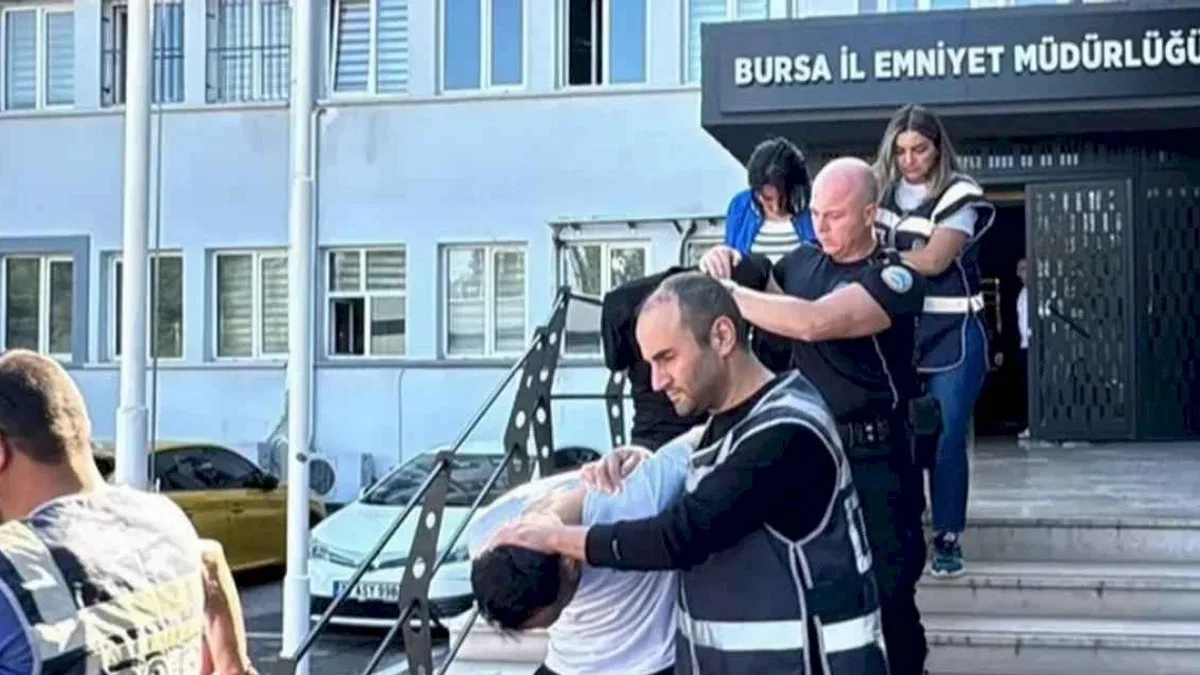 Bursa'da fuhuş operasyonunda 4 kadın kurtarıldı