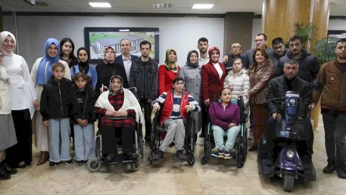 Özel gereksinimli bireylere Kocaeli'de özel beslenme semineri