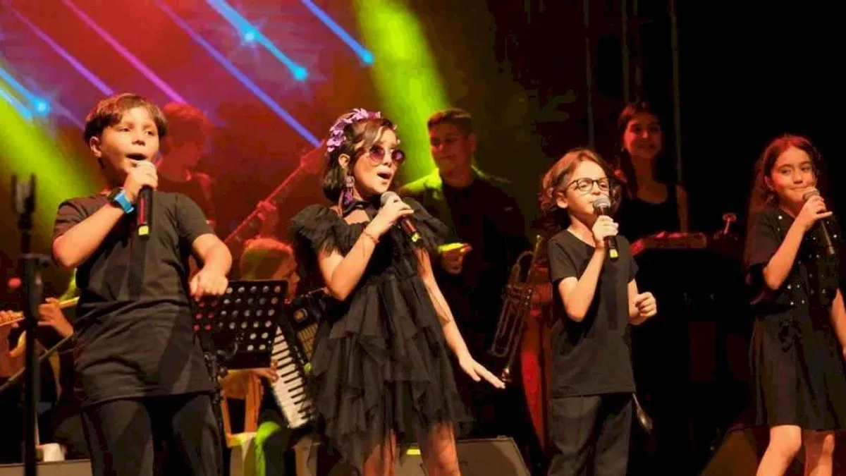 MOD10 gençlik orkestrası’ndan Ayvalık’ta kurtuluş coşkusu