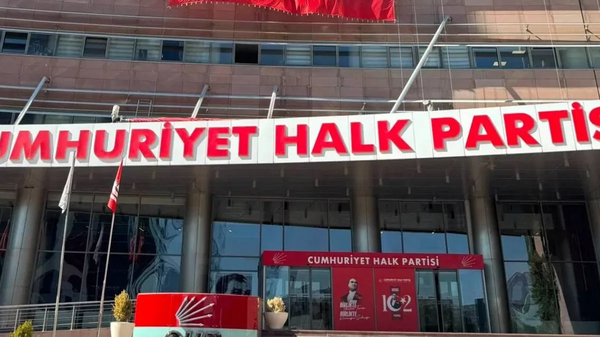 Mersin'deki belediye başkanlarının gözaltına alınmasına CHP'den tepki