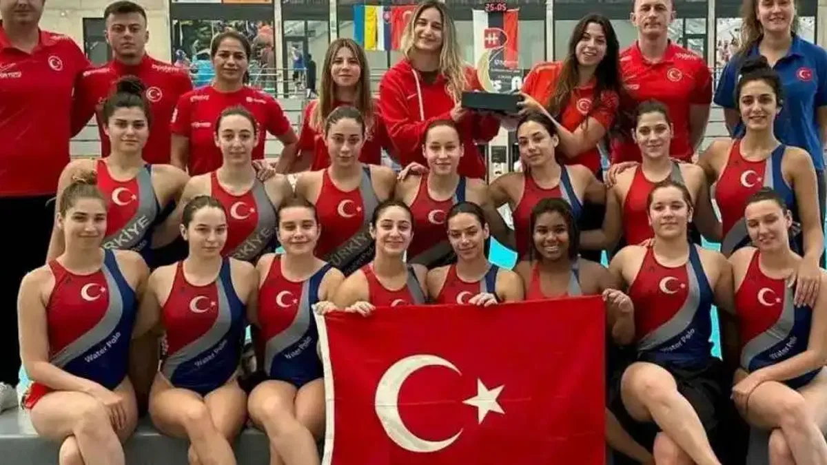 Sutopu Milli Takımı İzmir'e kamp kurdu... Avrupa Şampiyonası’na İzmir’de hazırlanıyorlar