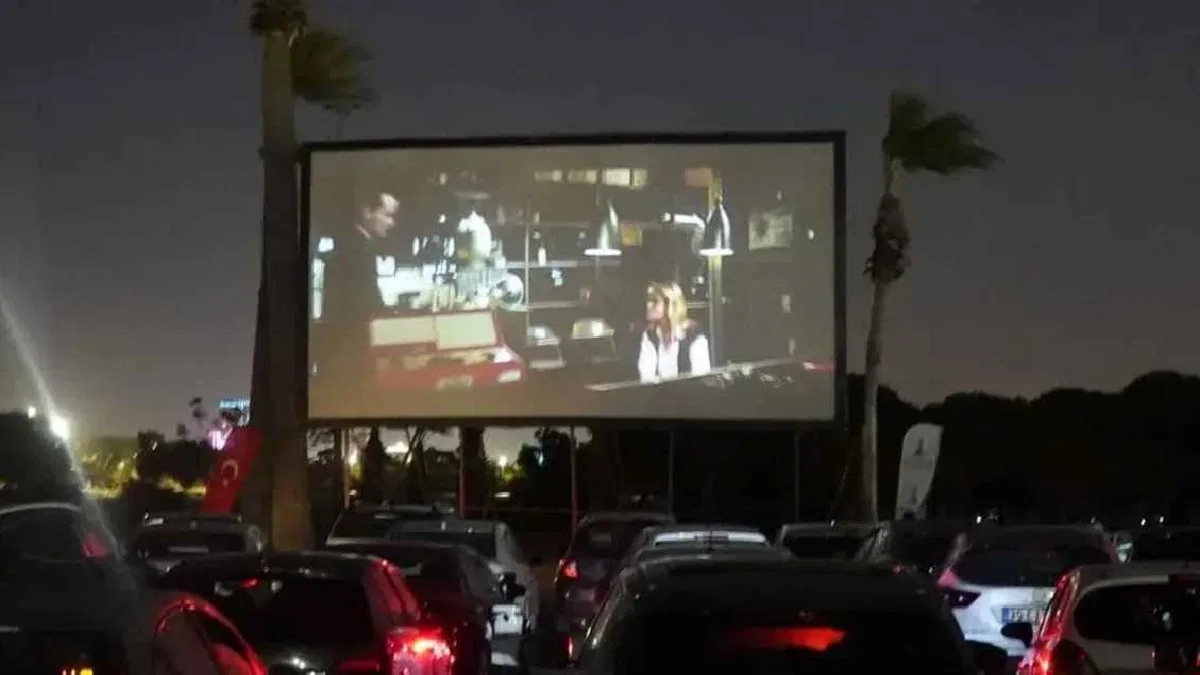 Yeniden Sinematek Arabada Film Keyfi ile nostalji rüzgarı