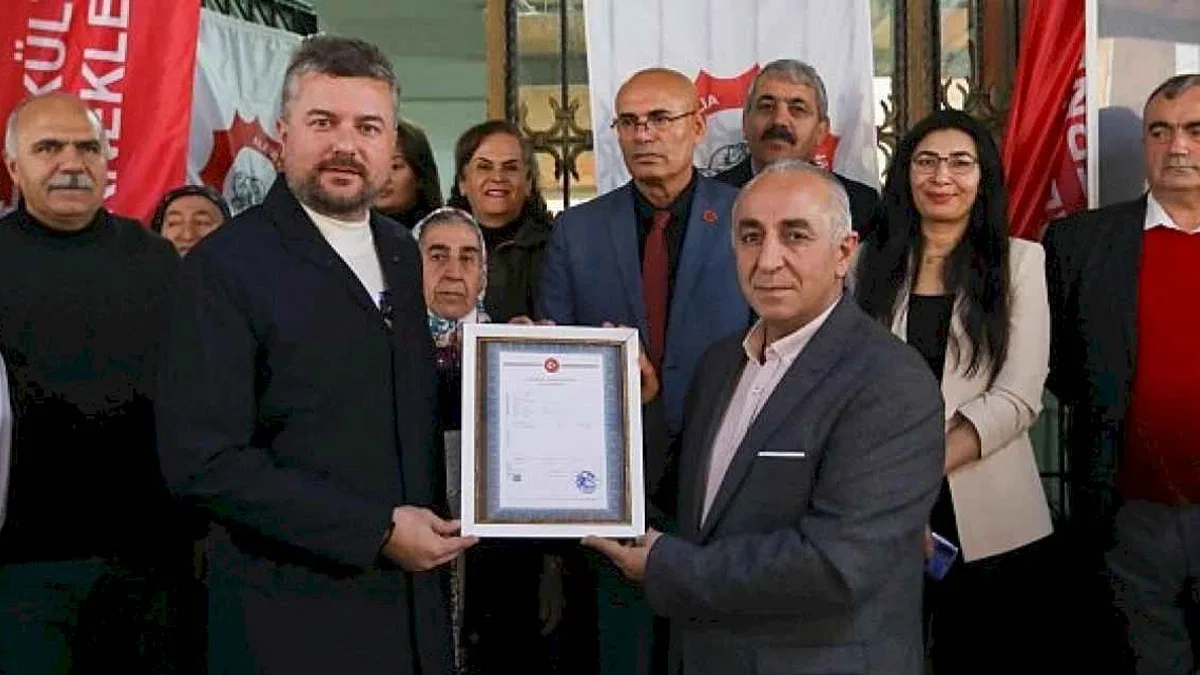 Buca Cemevi'nin 31 yıllık mülkiyet sorunu çözüldü