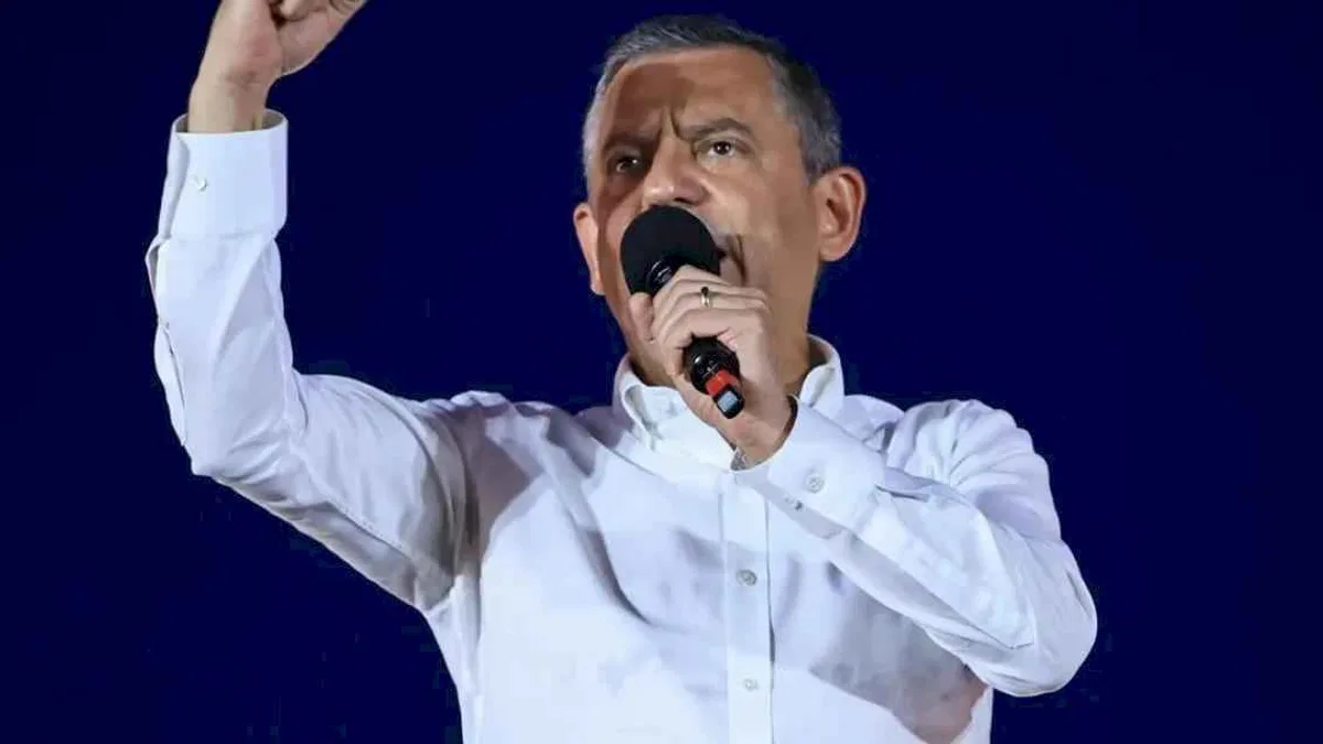 'Akın! Sert kayaya çarptın'a re'sen soruşturma! Özgür Özel'e re'sen soruşturma!