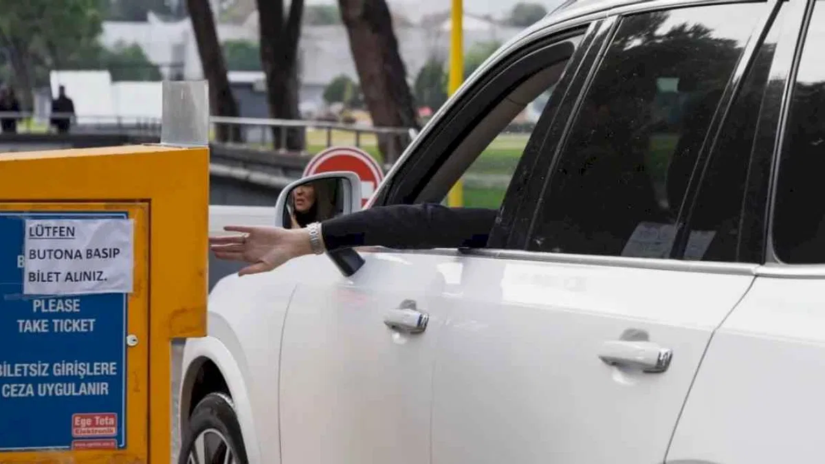 İZELMAN otoparklarına yeni yılda zam yok