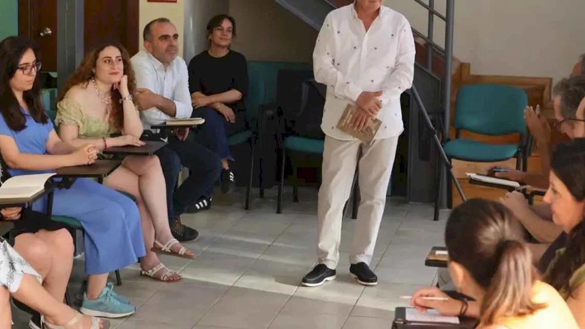 İzmir'in yazarlık atölyesi ilk meyvesini verdi