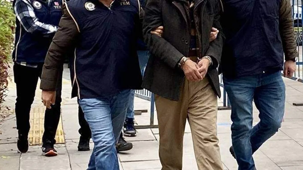 Kırşehir'de DEAŞ operasyonunda yakalanan 2 şüpheli tutuklandı