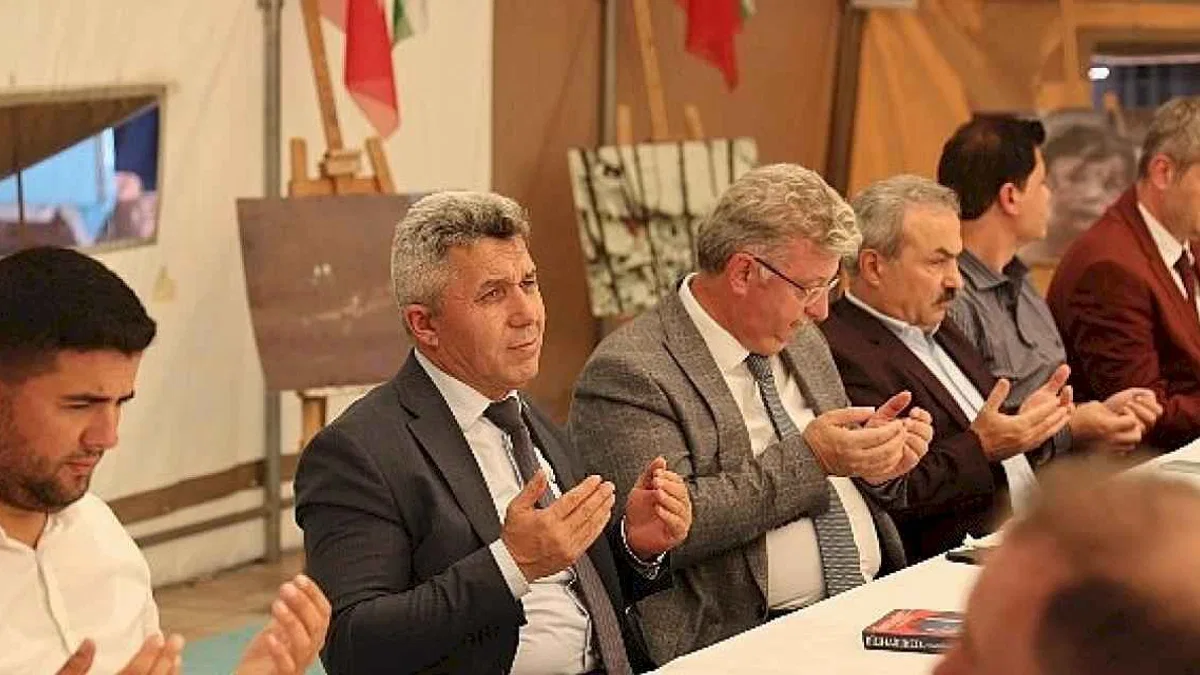 Kandırada filistine destek çadırı dualarla açıldı