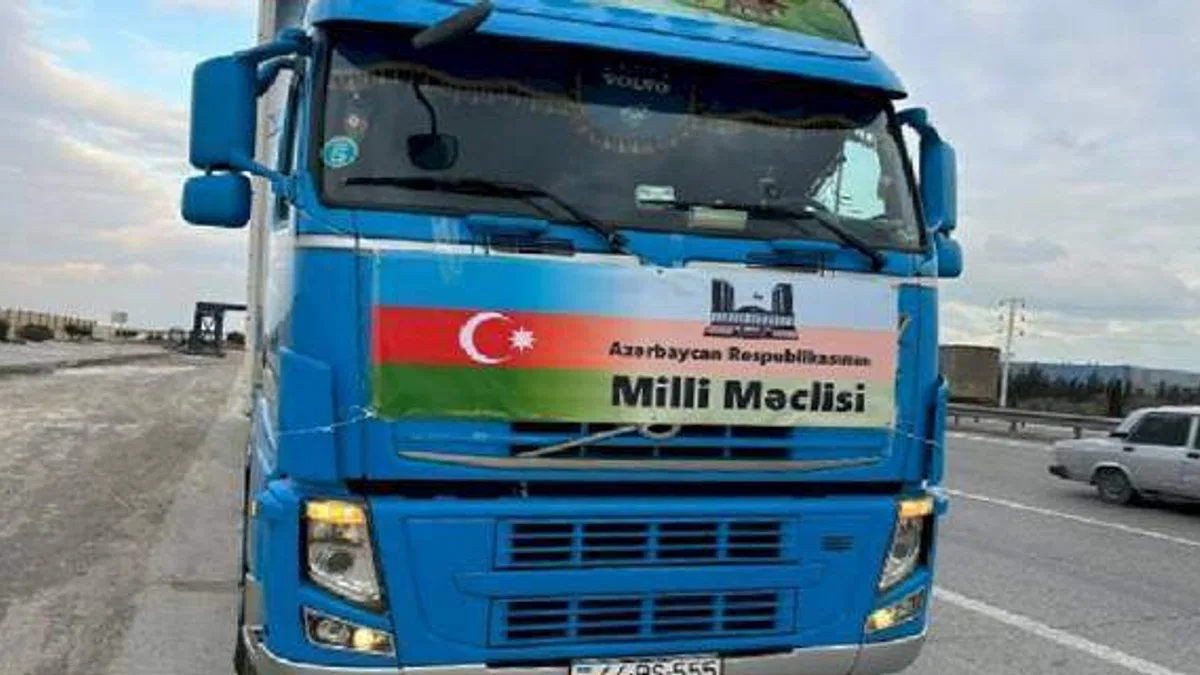 Azerbaycan'dan deprem bölgesine 40 adet jeneratör