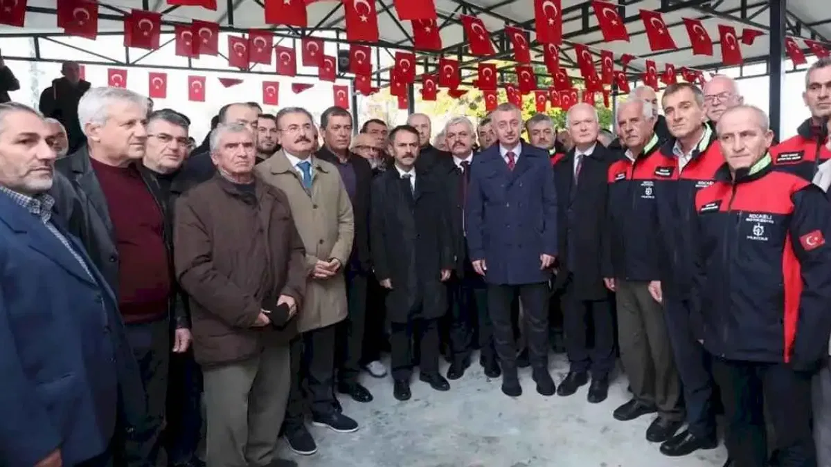 Kocaeli'nden Karamürsel 'e destek