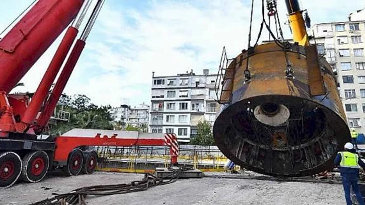 Buca Metrosu'nda yoğun tempo