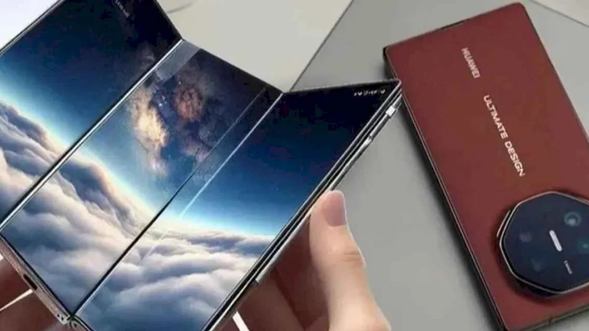 Huawei Mate XT ile ilk üçe katlanabilir telefonu tanıttı