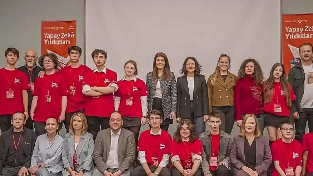 Vodafone Vakfı'nın Global Hackathonu'nda Çocuk ve Gençler, Yarının Şehirleri İçin Fikir Üretti