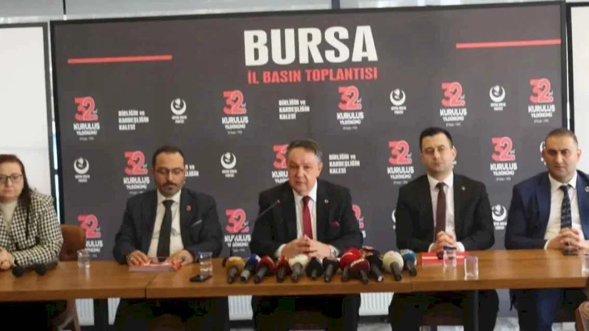 BBP 32'nci yılında Bursa'da gazetecilerle buluştu