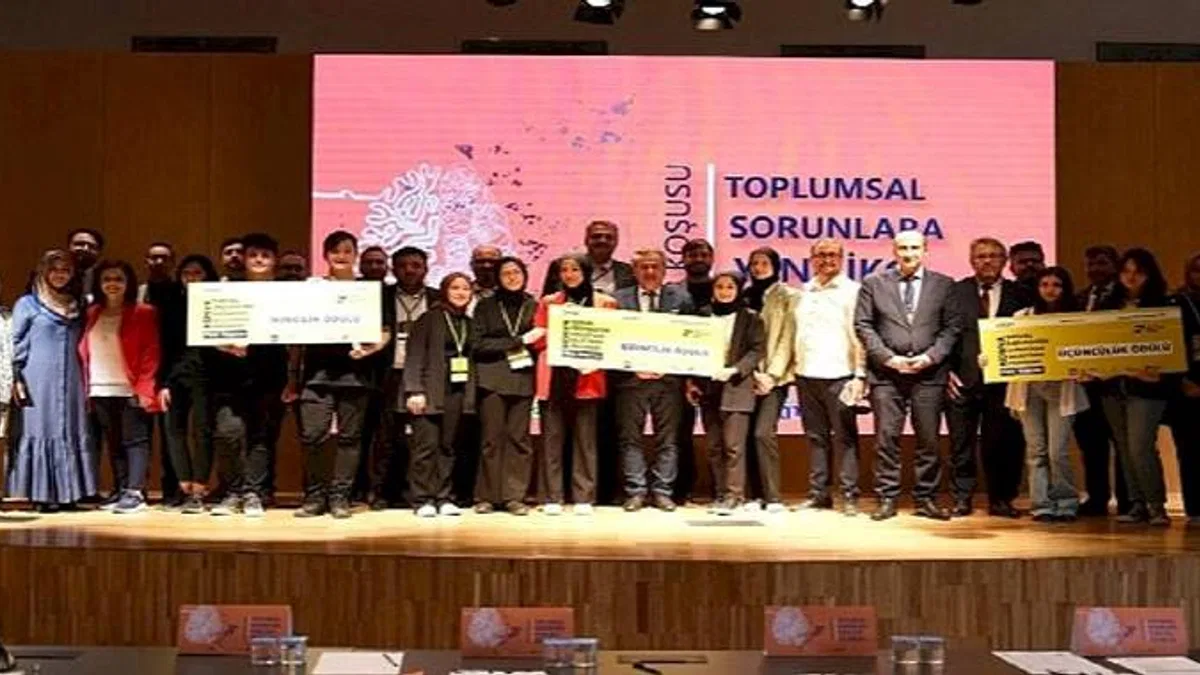 Sosyal İnovasyon Ekosistemi Geliştirme Programında Gençler Fikirleriyle Yarıştı