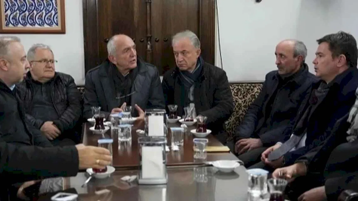 Erkan Aydın iftarda Bursa Osmangazililerle buluşuyor