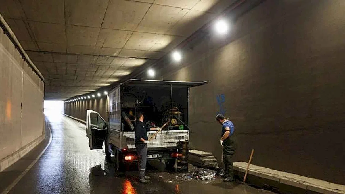 Antalya Büyükşehir Belediyesi 545 personel 336 araç ile teyakkuzda