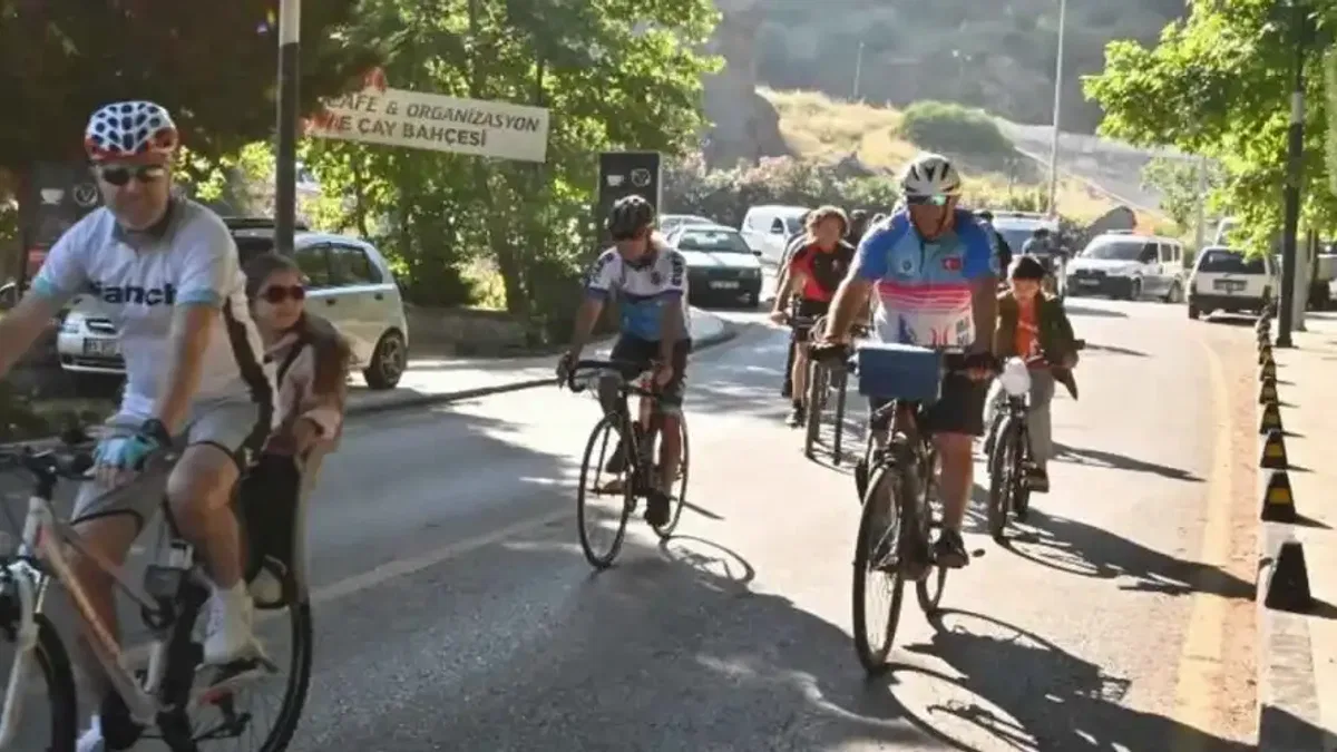 Manisa’da pedallar çevre için çevrildi
