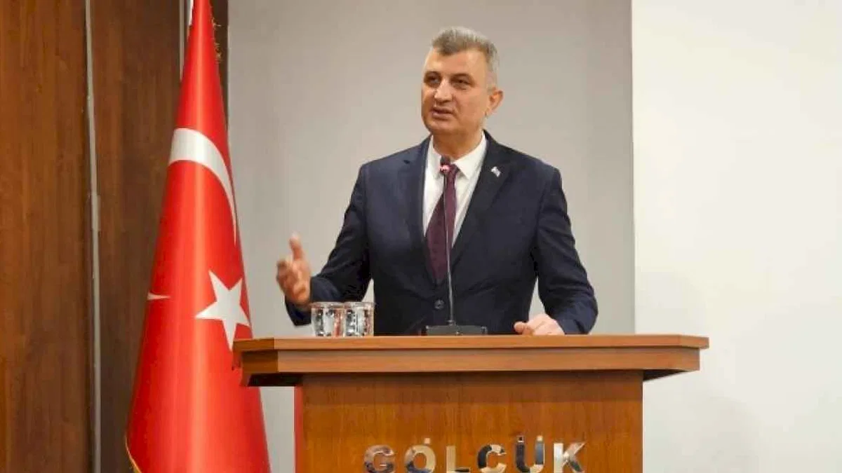 Başkan Sezer personeli ile bayramlaştı