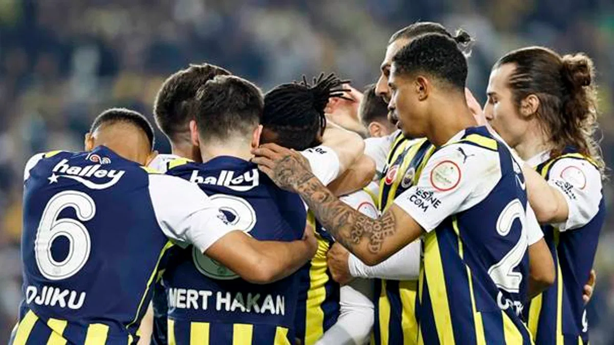Fenerbahçe 2-1 Kasımpaşa (Maç Sonucu) Penaltı Fener'e 3 puan getirdi!