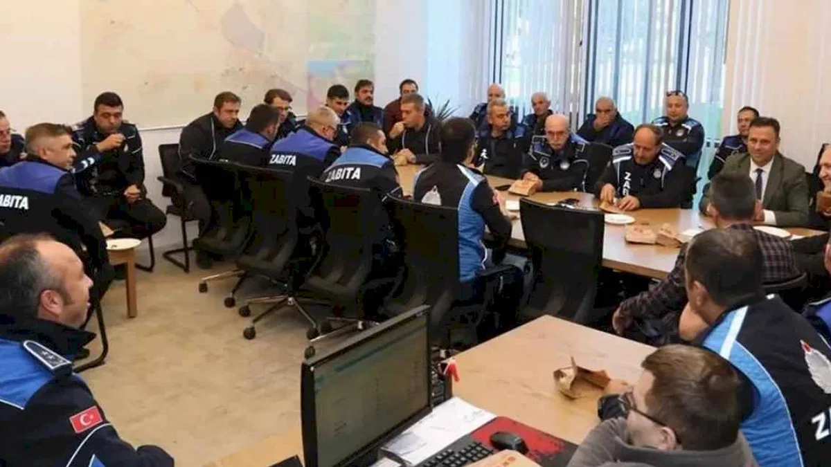 Bursa İnegöl'de zabıtalar 7/24 sahada