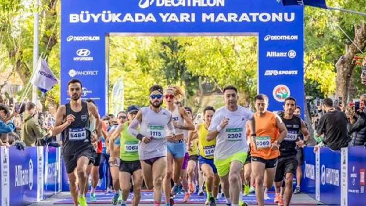 Büyükada Yarı Maratonu'na rekor katılım gerçekleşti
